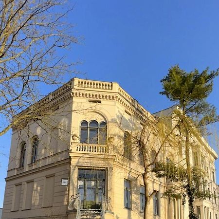 Stadtvilla An Der Viergelindenbruecke Rostock Esterno foto