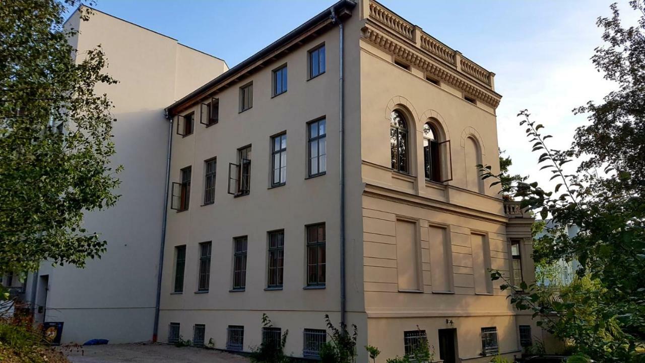 Stadtvilla An Der Viergelindenbruecke Rostock Esterno foto